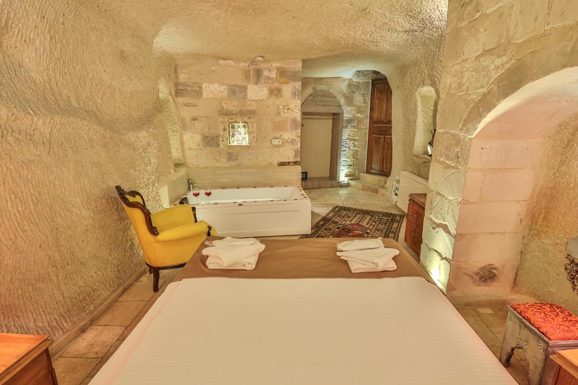 Bedrock Cave Hotel Göreme Exteriör bild
